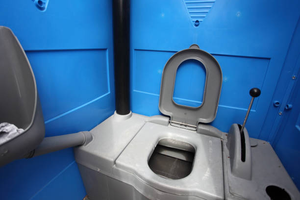 Best Portable bathroom rental  in Raymond, WI